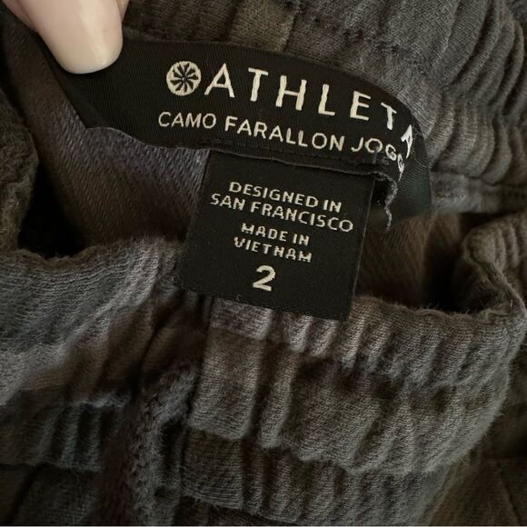 Athleta Farallon Camo Jogger - Picture 12 of 14